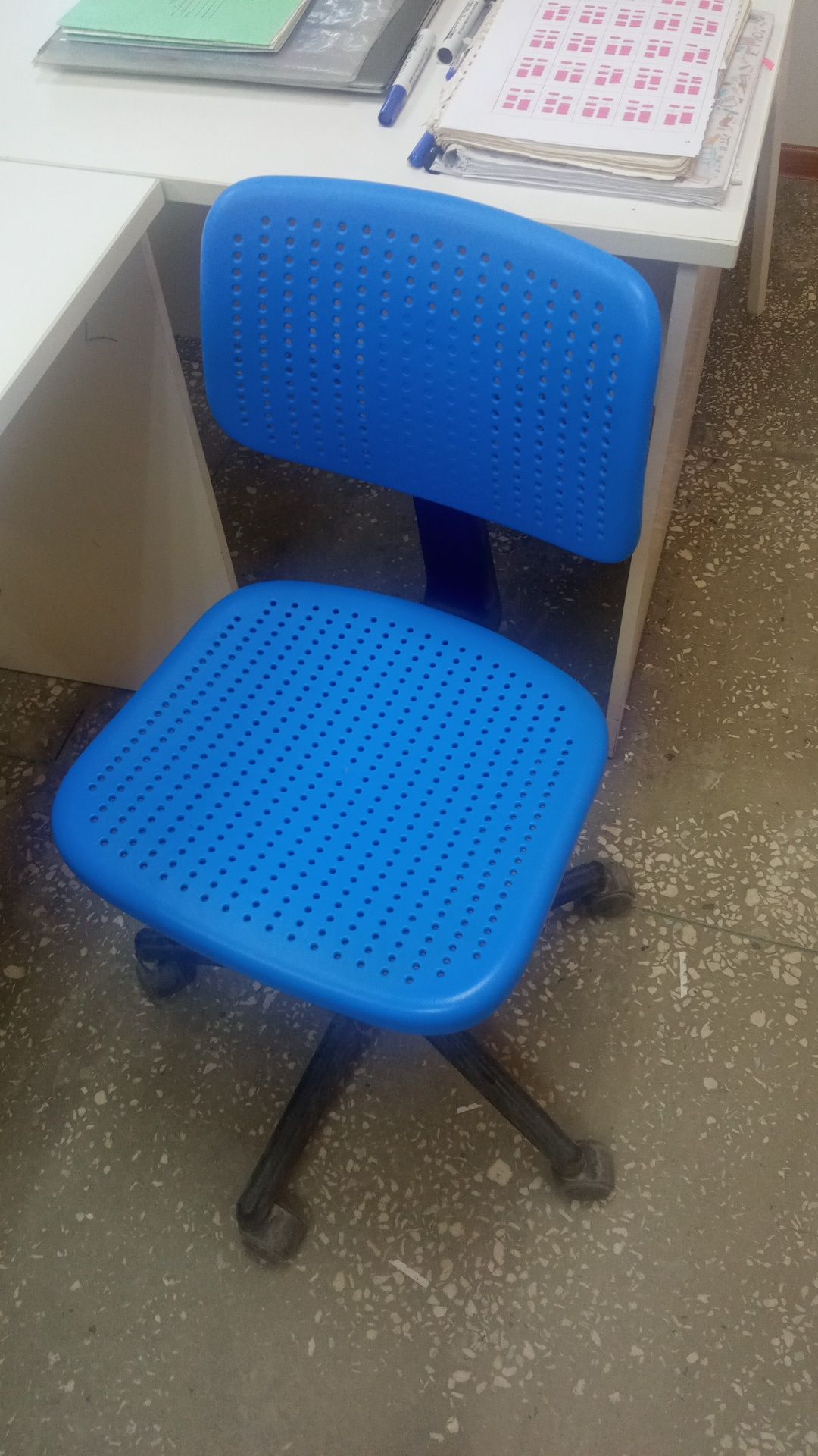 Компьютерный стул кресло икеа