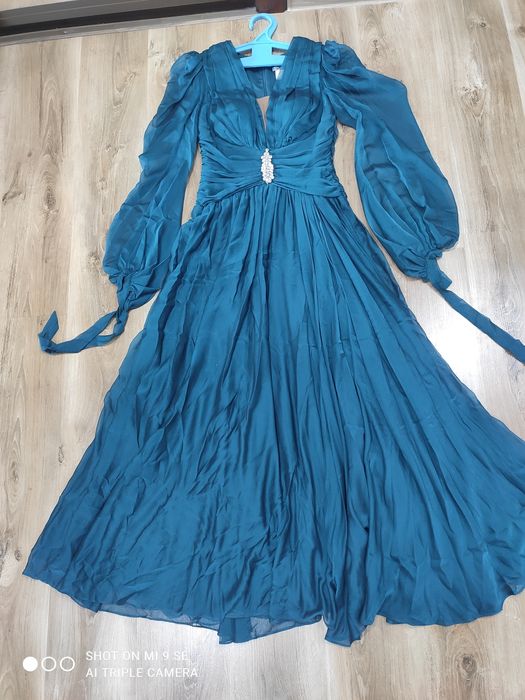 Продаётся шикарная платье для мероприятии свадьба корпаратив фотосесси