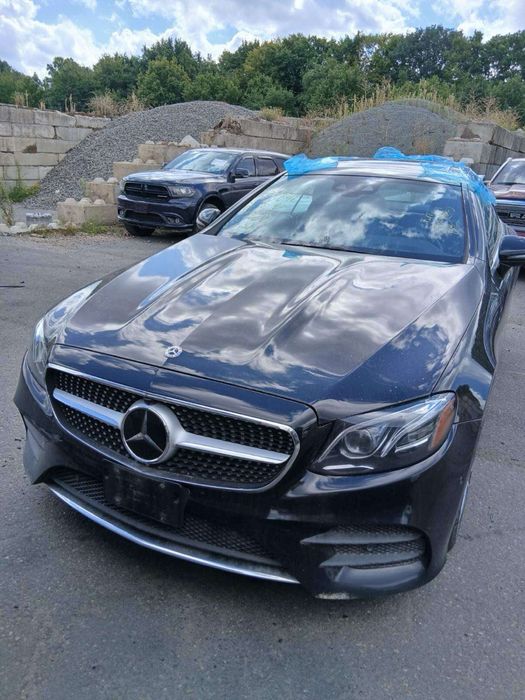 Предна AMG броня W213 / C238 / A238 Оригинална!