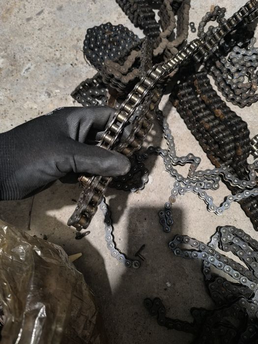 Вериги за мотор и машини