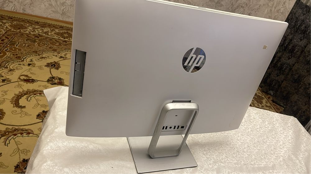 Моноблок HP pavilion