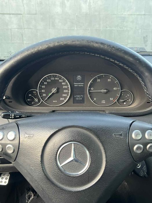 Mercedes C 200 CDI –
17.09.2004 |