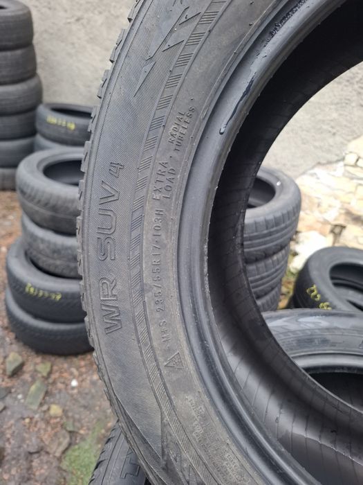 Vand 2 anvelope 235 55 17 nokian de iarna bune  dot 2020