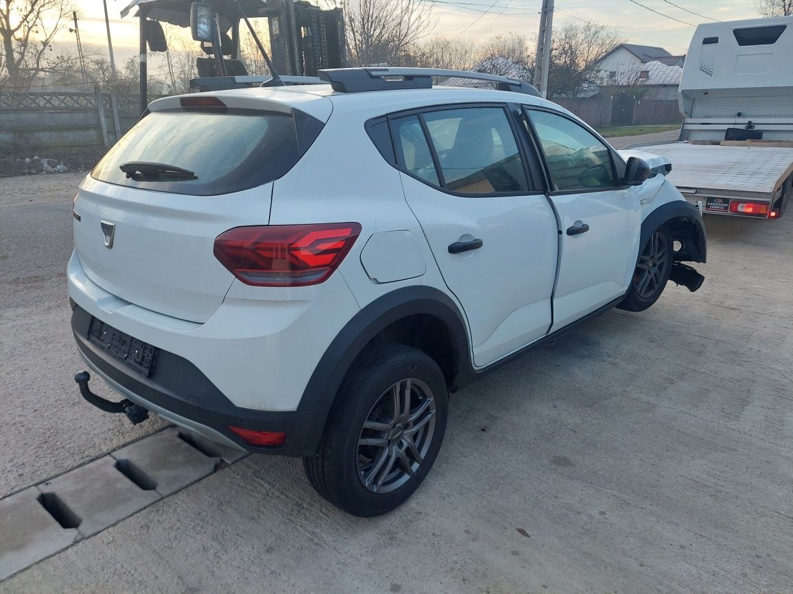 Dezmembrez Dacia Sandero 2022 1.0 turbo