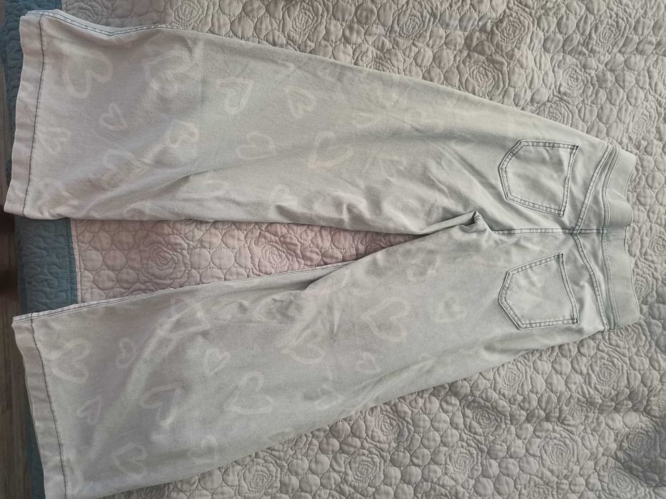 Pantaloni largi, 11 ani