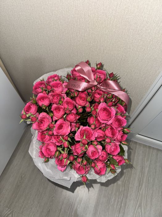 Букет цветов свежий кашпо