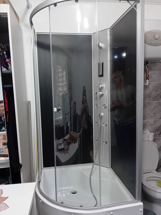 Dulap si cabina de dus