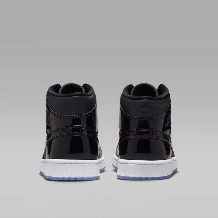 Jordan 1 Mid Negru/Mărimi de la 36 37,5 43