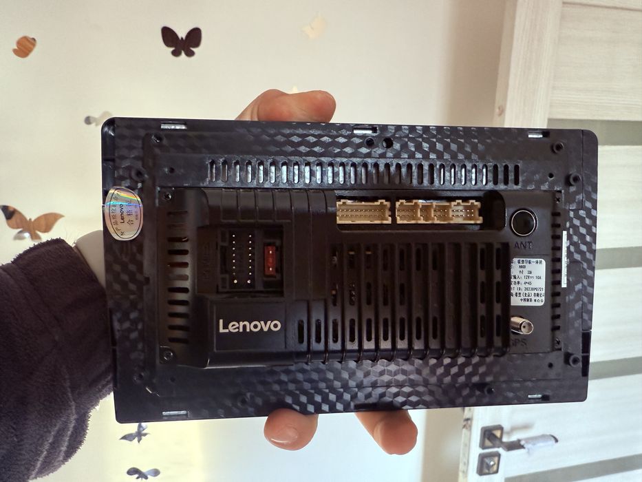 Монитор Lenovo отдам не дорога