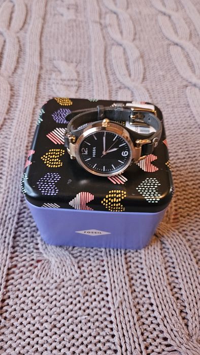Часовник Fossil ES2830