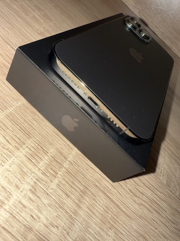 Iphone 13 Pro Max в отлично състояние!