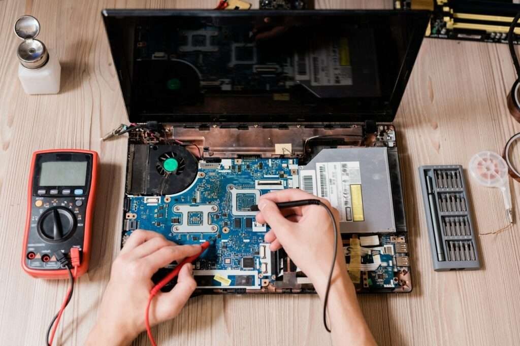 Reparatii Calculatoare si Laptop-uri,instalare Windows,Linux,Android