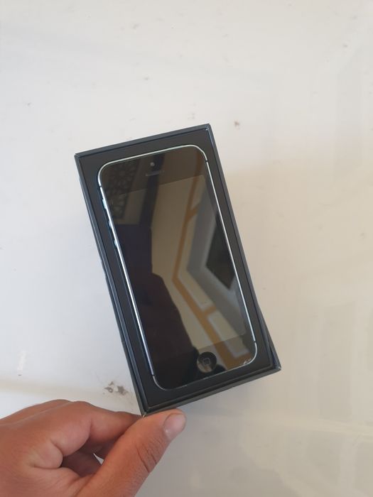 Iphone 5  oynalik korpus juda chiroylik