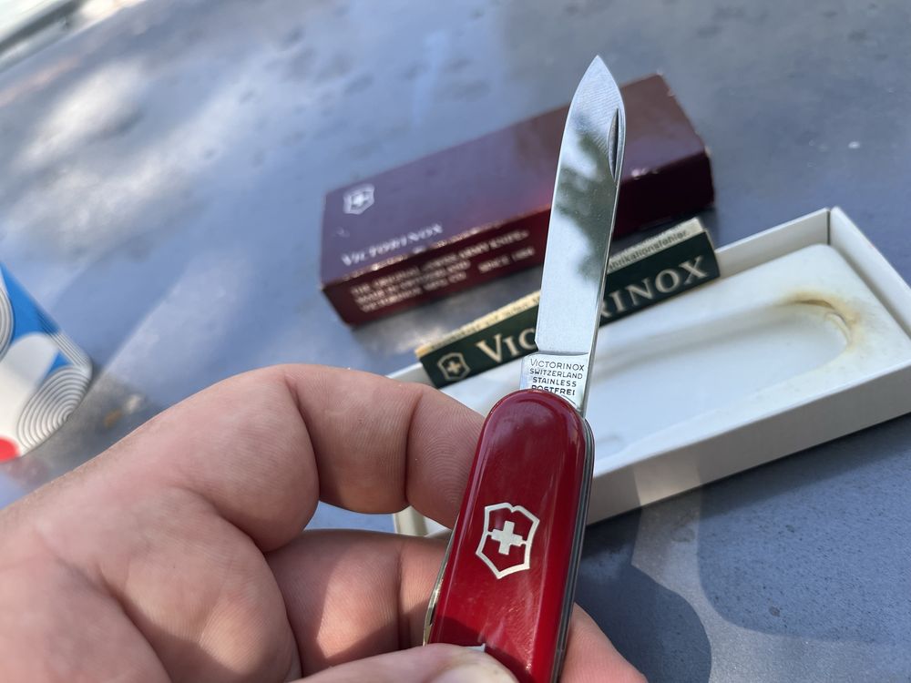 Victorinox оригиналната опаковка с инструкции