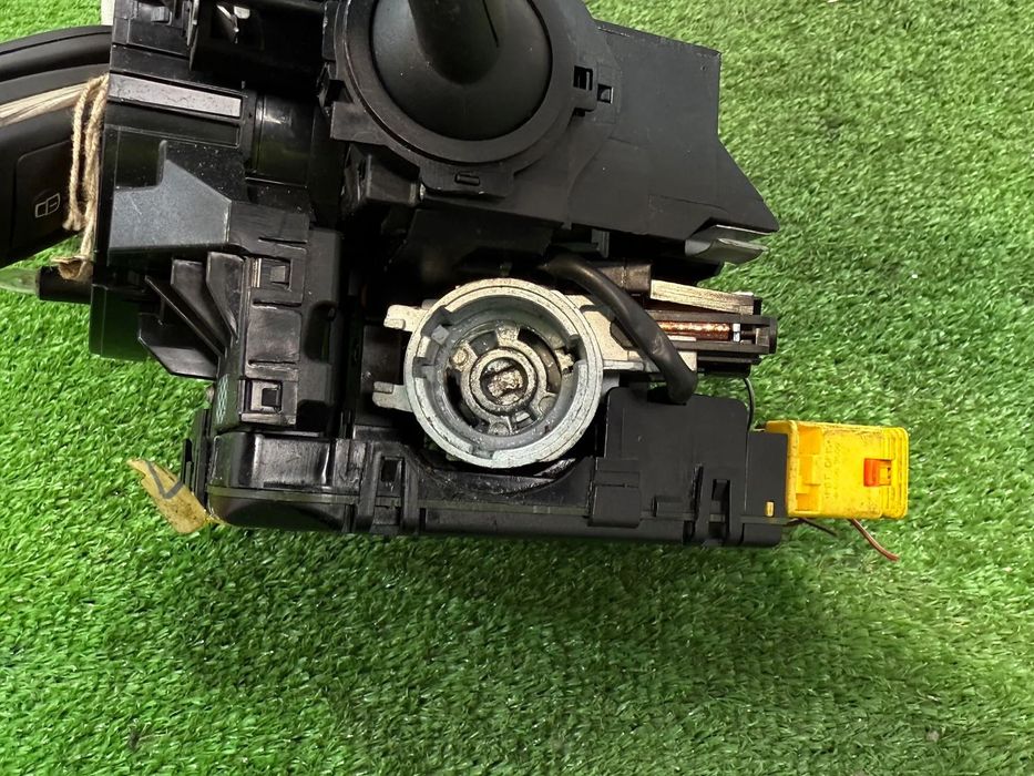 ANSAMBLU MANETE COMENZI VOLAN + SPIRĂ + CHEI AUDI A3 S3 SPORTBACK SE QUATTRO 2.0 DIESEL 2011 COD OEM 8P0953549 8P0953549K 8P0953513 8P0953513E 8P0953519 8P0953519E 2003-2013