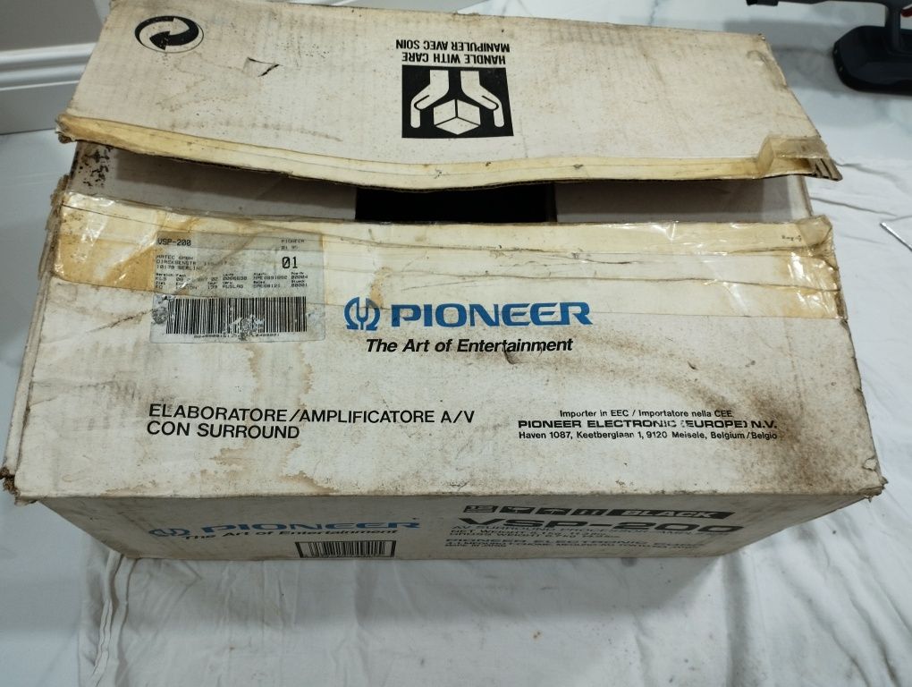 Усилвател Pioneer VSP-200