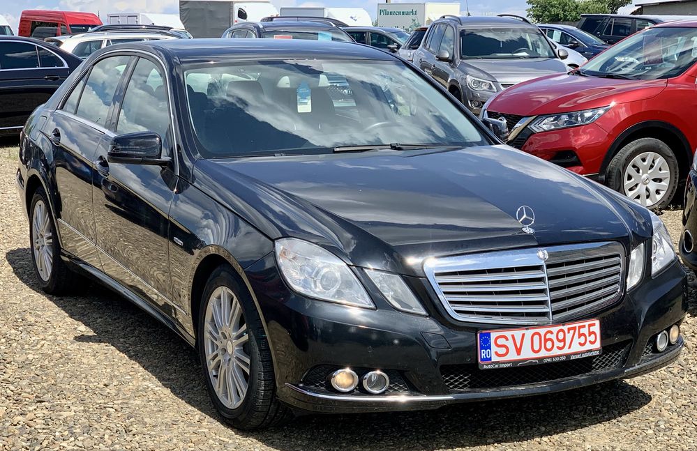 Mercedes Benz E200 nr rosii valabile