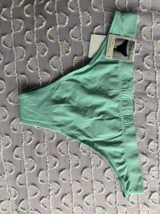 Calvin Klein марково дамско и мъжко бельо