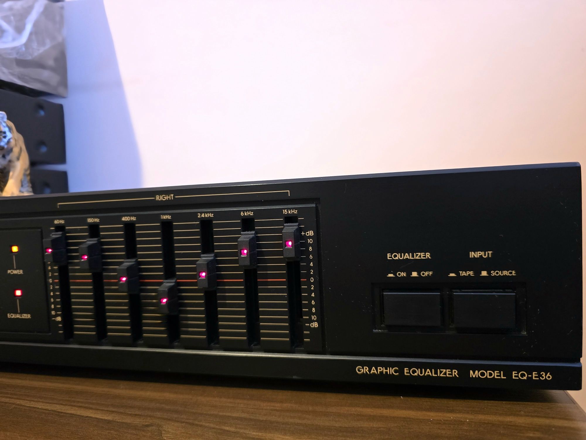 Toshiba EQ-E36. Egalizator superb, 2 × 7 benzi. Japan. Preț fix !