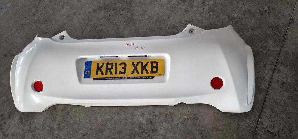 Bara Spate Toyota IQ 2014