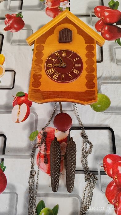 Часы с кукушкой .