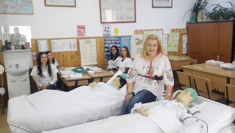Cursuri, Recunoastere profesionala si Post pentru Asistenti Medicali