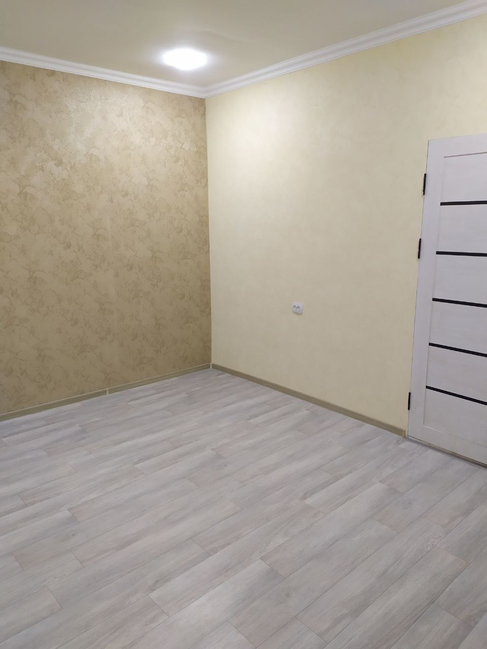 МУХТАРА АШРАФИ улица(Парк Ду'стлик)! Новый дом! Срочная продажа!