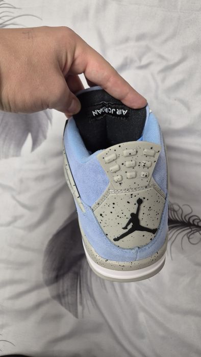 Jordan 4 University blue nike