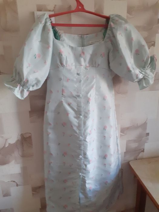 Платье на выпускной.