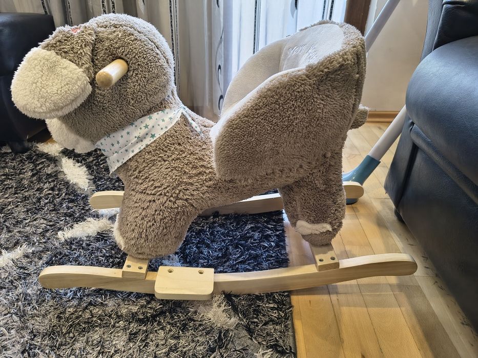 Детска люлка куче