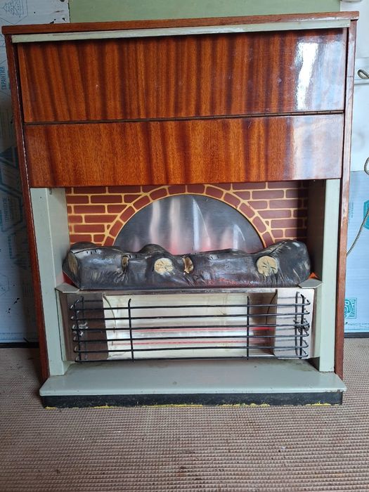 Продам электрокамин