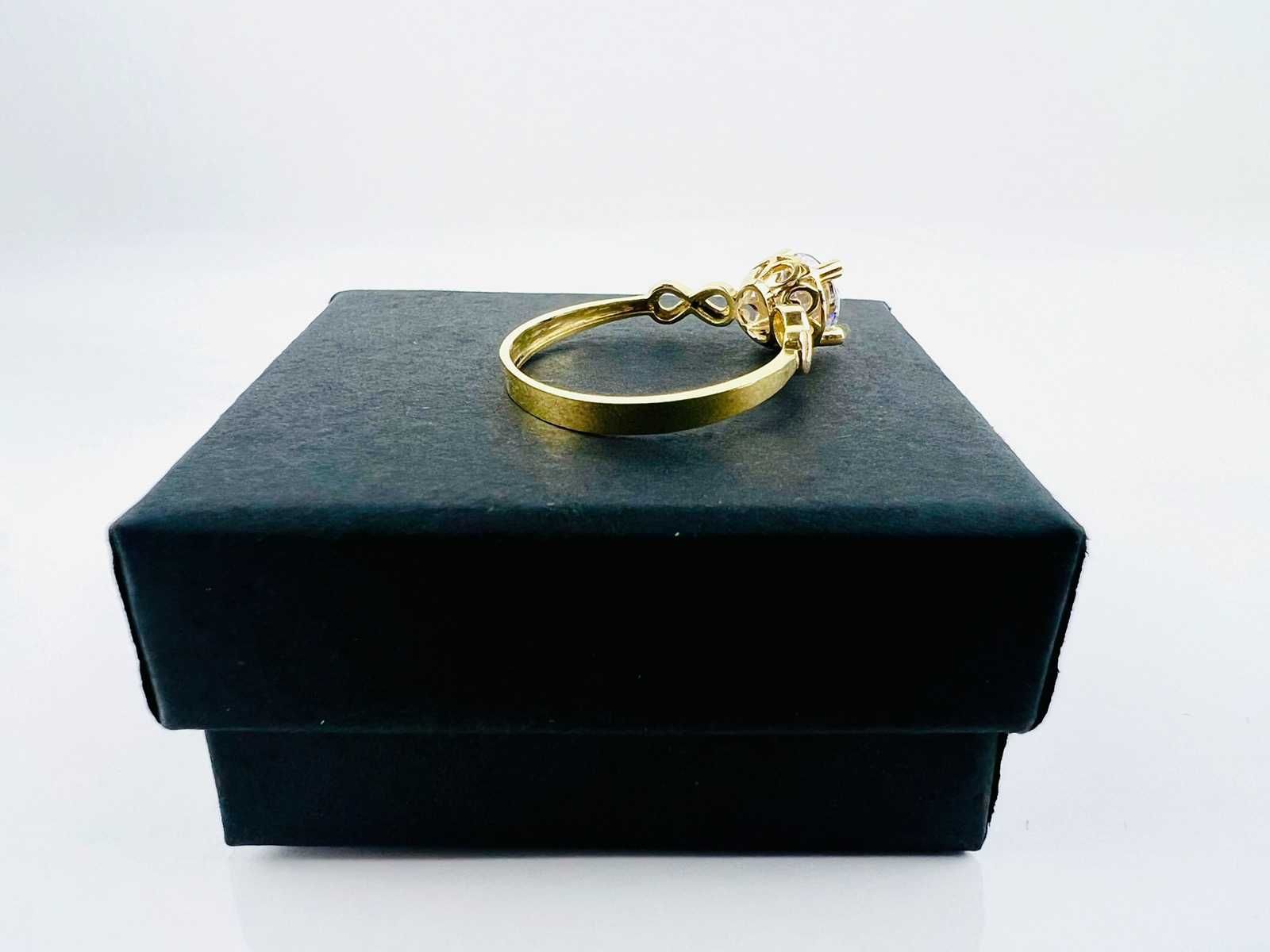 ++ЧИСТО НОВ++ Златен пръстен с камък 14К / Размер 53-63 / 1,2-4,5гр