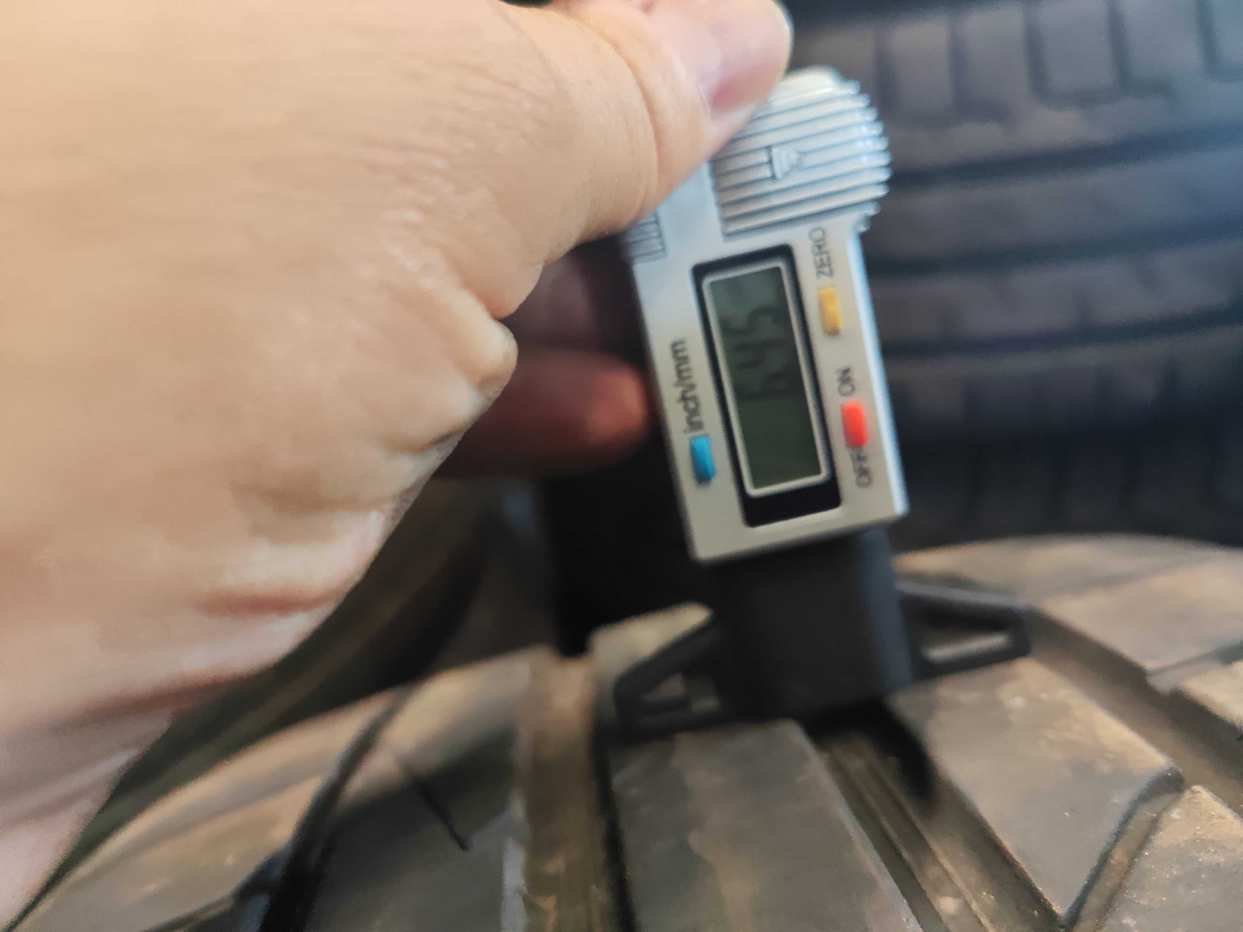 2бр.летни гуми 245/35/19 Hankook