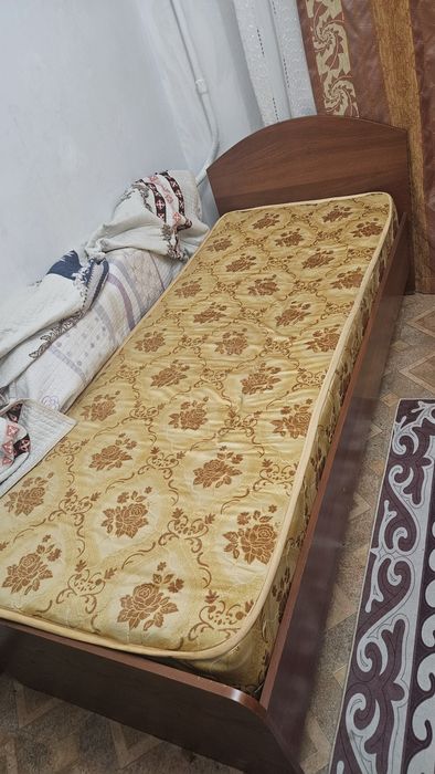 Кровать односпальная