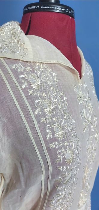 Ie traditional romaneasca