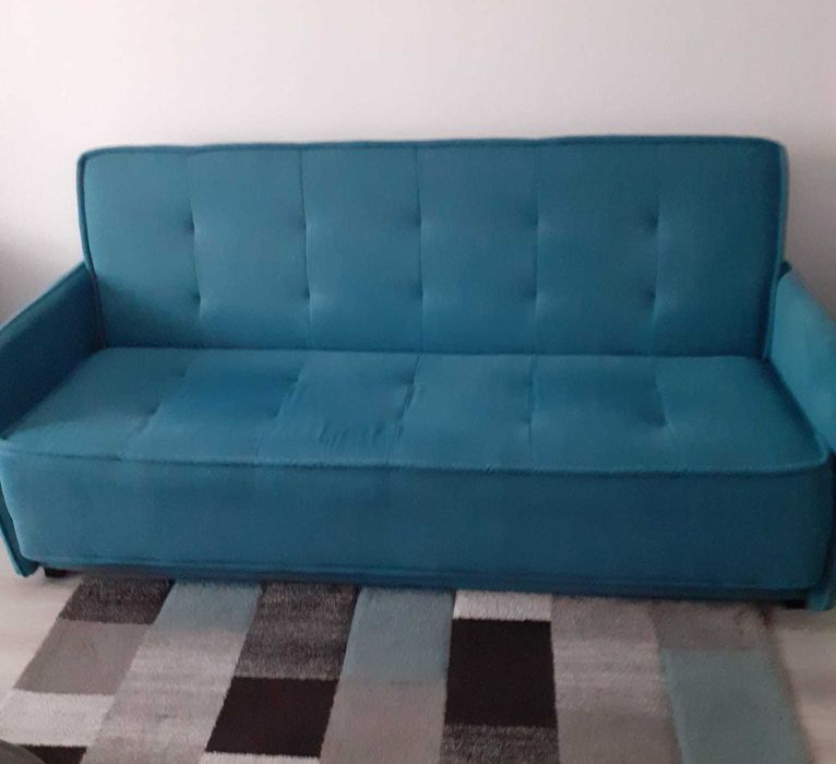 Canapea extensibila 3 locuri