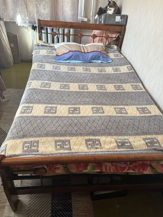 Кровать полуторка