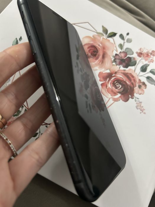 Iphone 11 in conditii foarte bune