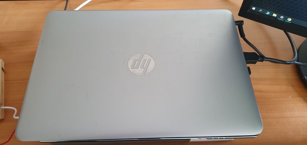 Лаптоп HP Probook 430 g4 13.3 FullHD, i5-7200U, 12 GB, 256SSD, 500GB