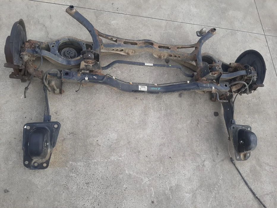 punte spate  seat leon 1p1 audi a3 8p  1k0505315bf