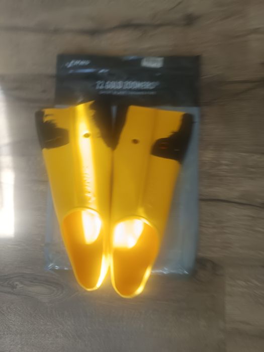 Плавници finis zoomers Z2 gold