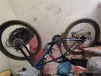 Veloseped sotiladi GININA