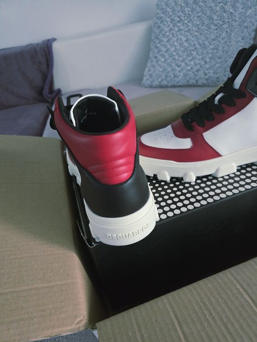 Sneakers pentru barbati din.piele Dsquared2 autentic 100%