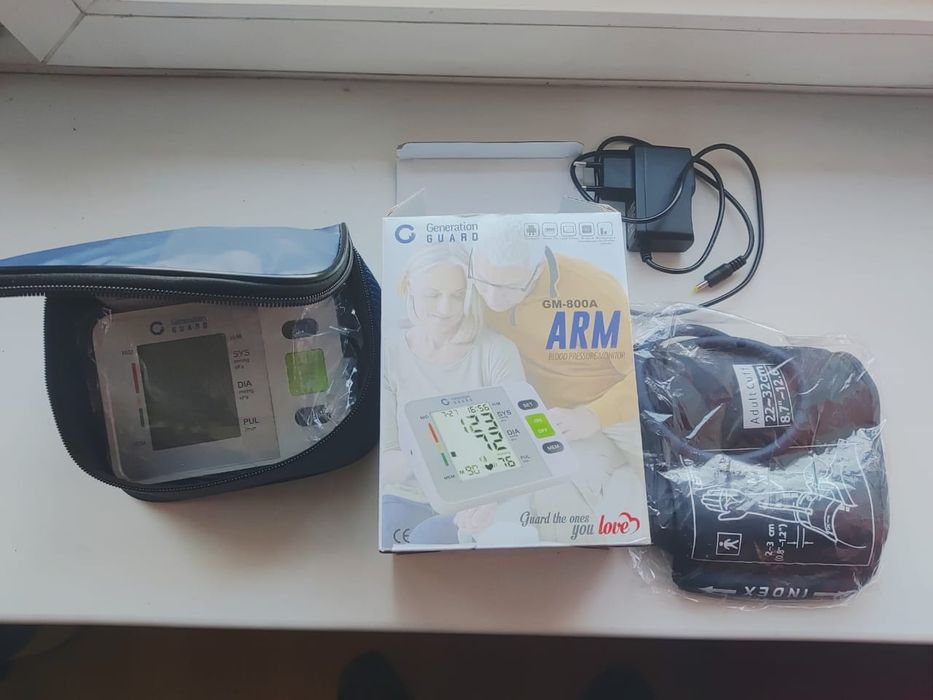 Автоматический тонометр Generation Guard GM-800A с кабелем для розетки