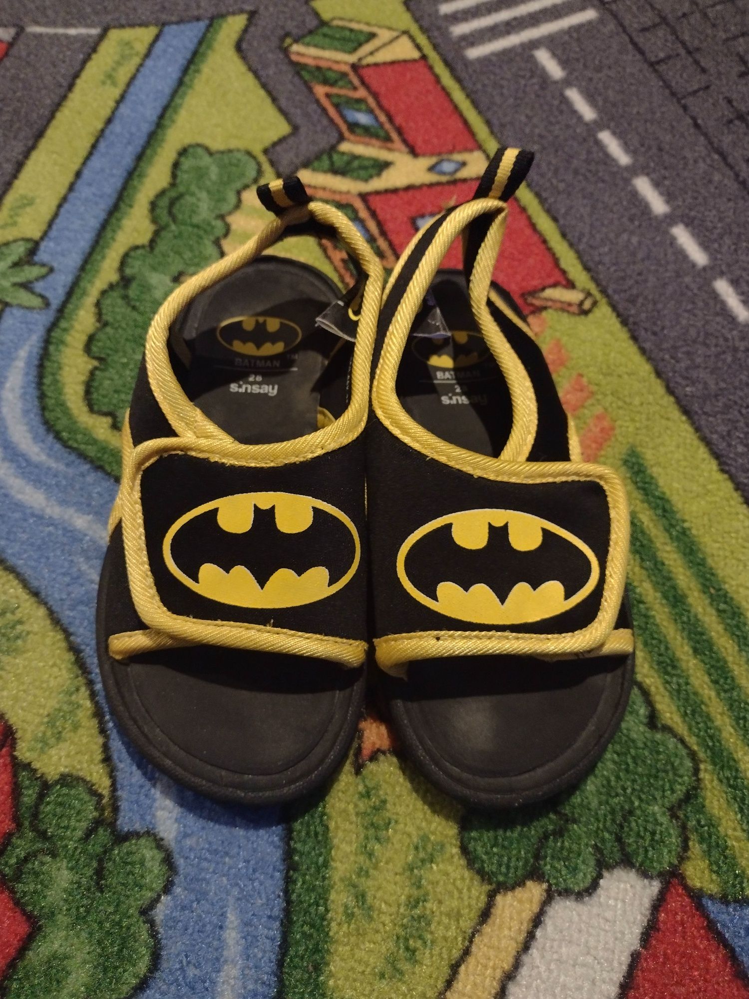 Sandale Batman cu scai marimea 28 interior 18 cm sinsay