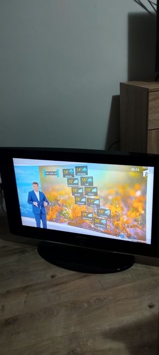 LCD Samsung diagonala 81