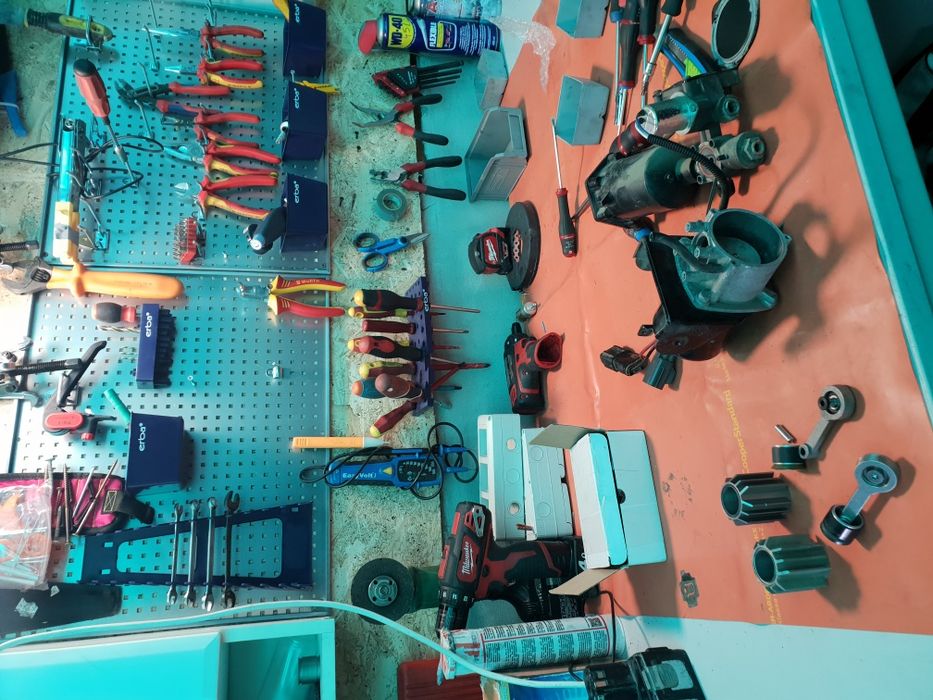 Reparare Reparatie Compresor perne aer Porsche Cayenne Touareg A6 A8