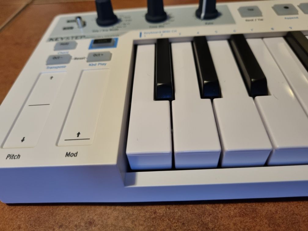 Arturia keystep 32 NOU! Midi controller, sequencer.