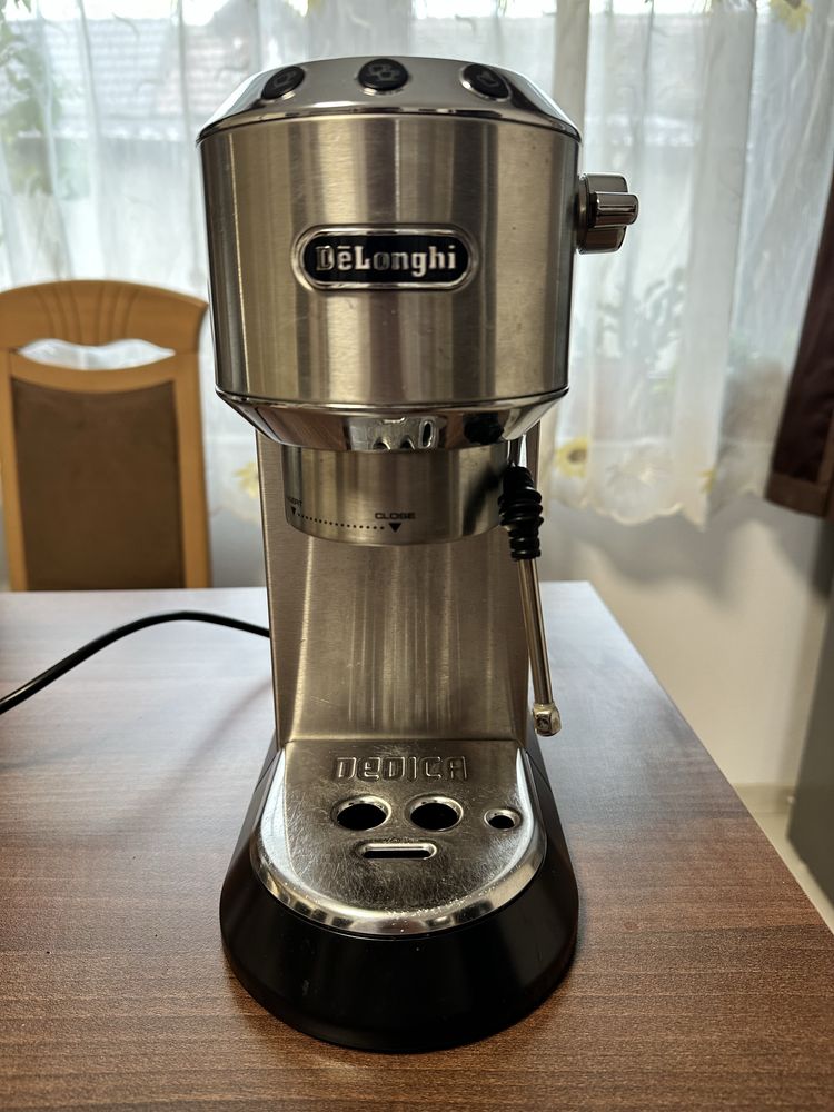 Espressor Barista pack Delonghi ECKG6821.M