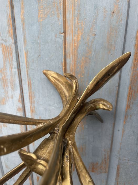 Sfesnic Art Nouveau alama